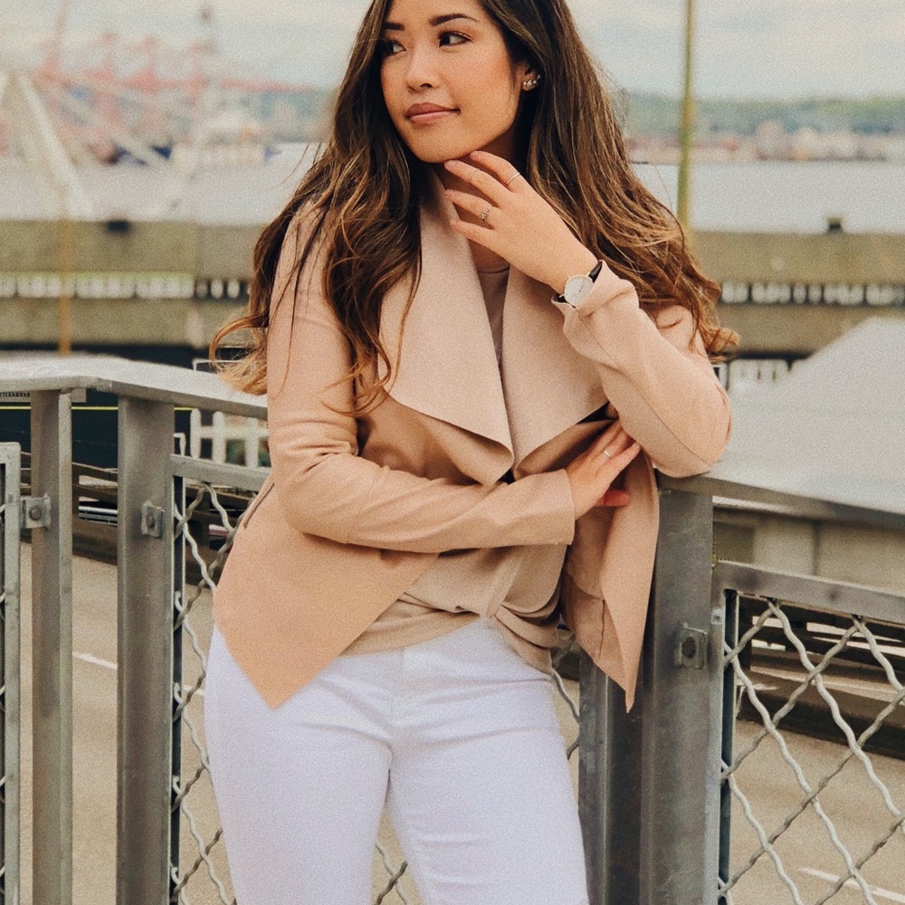 Faux leather Blazer (blush pink)